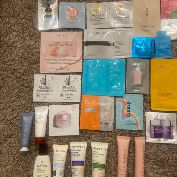 39 samples! Never opened never used! - Picture 3 of 3